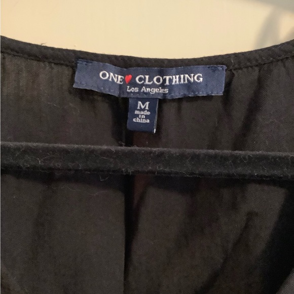 Flowy button down blouse - Picture 3 of 3